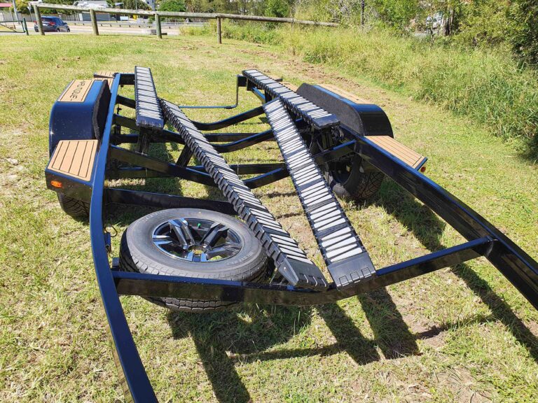 Snaptraxx Snaptracks Snaptrax bunk hull superior protection boat nautique trailer