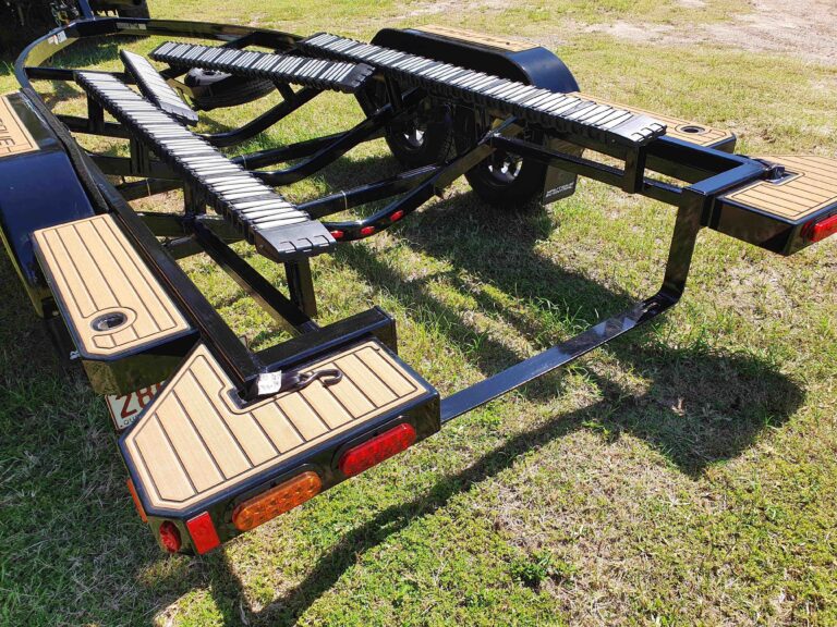 Snaptraxx Snaptracks Snaptrax bunk hull superior protection boat trailer